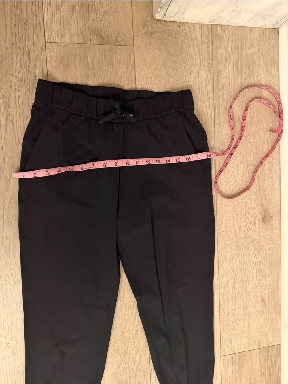 lululemon athletica Black Drawstring Joggers - Picture 14 of 14